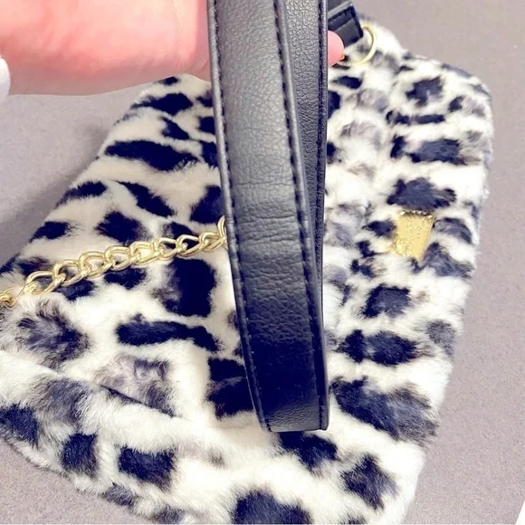 Betsey Johnson Faux Fur Leopard Print Crossbody Bag NWOT - price is firm - Picture 13 of 15
